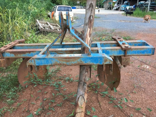 ขายผานยกร่อง รุ่นใหญ่ ไคเฮ็งหลี  สภาพสวย  เหมือนใหม่ใช้งานไม่กี่ครั้ง  ผานใหม่ 1 ใบ สภาพเก่าเก็บ