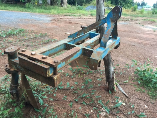 ขายผานยกร่อง รุ่นใหญ่ ไคเฮ็งหลี  สภาพสวย  เหมือนใหม่ใช้งานไม่กี่ครั้ง  ผานใหม่ 1 ใบ สภาพเก่าเก็บ