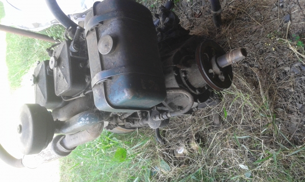 เครื่องยนต์โบราณ  PETTER 2 สูบ