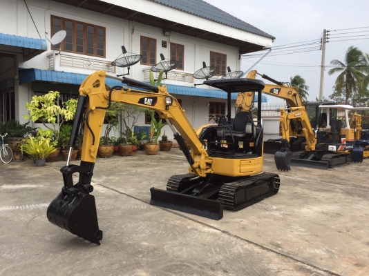 รถขุด CAT 303C CR มือสองนำเข้าจากญี่ปุ่น ทำสีใหม่