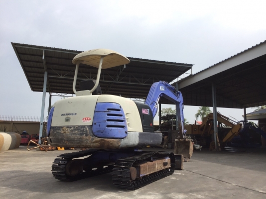 รถขุด Mitsubishi MM35T มือสองนำเข้าจากญี่ปุ่น สภาพพร้อมใช้งาน