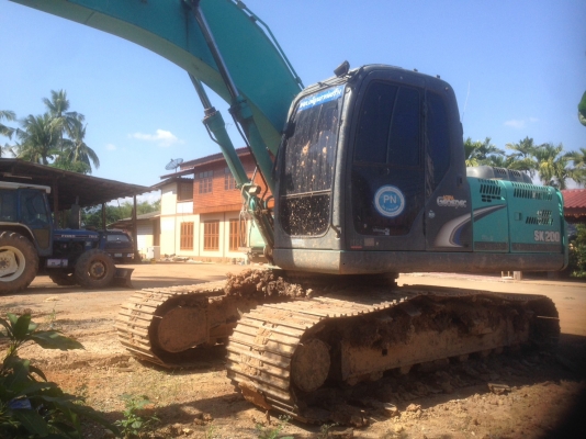 ขาย1,895,000 KOBELCO sk 200-8 yn12 super 8,000 ชม.เครื่องดีปั้มแรง รถสวยพร้อมใช้ (รถอยู่ สุโขทัย) 090-772-3710 090-772-3708