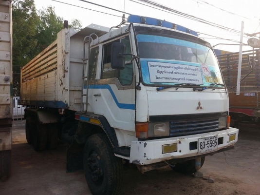 ขายรถบรรทุก ดั้ม2เพลา FN527M-TF1657 เครื่อง220แรง 6D16-TF1657 เทอร์โบ เบรกใหญ่ เกียร์10สปีด เพาเวอร์