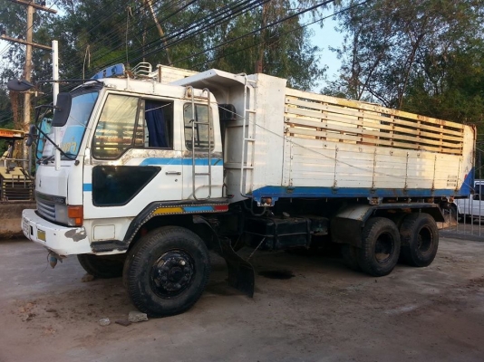 ขายรถบรรทุก ดั้ม2เพลา FN527M-TF1657 เครื่อง220แรง 6D16-TF1657 เทอร์โบ เบรกใหญ่ เกียร์10สปีด เพาเวอร์