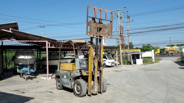 รถโฟล์คลิฟท์ KOMATSU รุ่น FG35-1 MODEL FG35-1 SERAIL 60156 รถโฟล์คลิฟท์ KOMATSU รุ่น FG35-1 MODEL FG35-1 SERAIL 60156