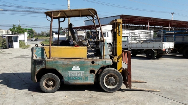 รถโฟล์คลิฟท์ KOMATSU รุ่น FG35-1 MODEL FG35-1 SERAIL 60156 รถโฟล์คลิฟท์ KOMATSU รุ่น FG35-1 MODEL FG35-1 SERAIL 60156