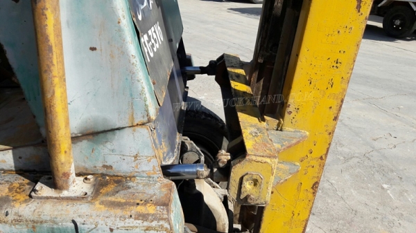 รถโฟล์คลิฟท์ KOMATSU รุ่น FG35-1 MODEL FG35-1 SERAIL 60156 รถโฟล์คลิฟท์ KOMATSU รุ่น FG35-1 MODEL FG35-1 SERAIL 60156