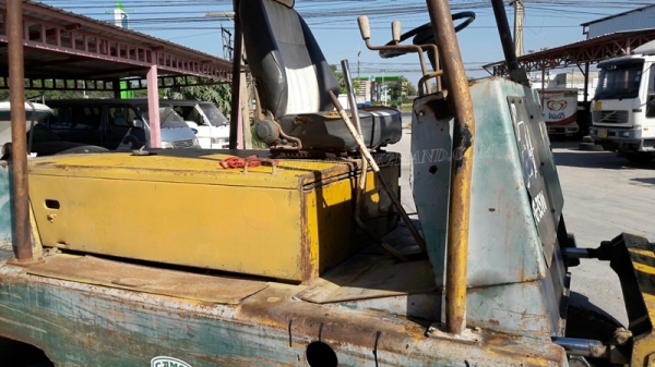 รถโฟล์คลิฟท์ KOMATSU รุ่น FG35-1 MODEL FG35-1 SERAIL 60156 รถโฟล์คลิฟท์ KOMATSU รุ่น FG35-1 MODEL FG35-1 SERAIL 60156