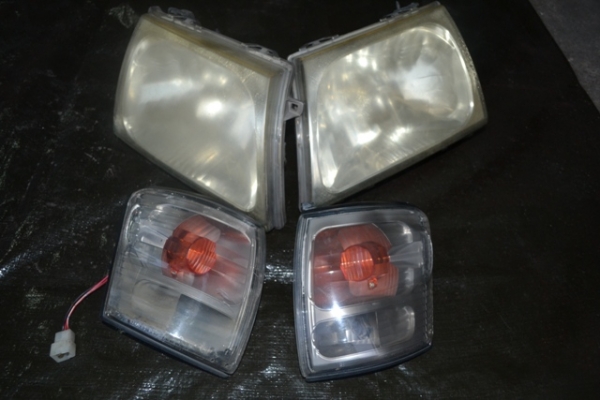 โครมไฟหน้า โครมมุมครบชุดtoyota tiger 4x4 d4d 2002