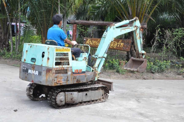 ขายแบคโฮ YANMAR YB10(ขนขึ้นกระบะได้) เดิมจากญี่ปุ่น ทำงานสมบูรณ์ทุกระบบ รับรองไม่ผิดหวัง 115,000 เท่านั้น!!