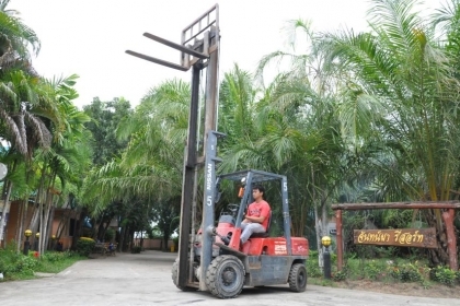 ((ลดกระหน่ำ))ขายFORKLIFT NISSAN FD25ดีเซล ใหม่สุด(2.5ตัน) เสา4เมตร สวยเดิมจากญี่ปุ่น ยังไม่เคยใช้ในไทย 175,000เท่านั้น!!