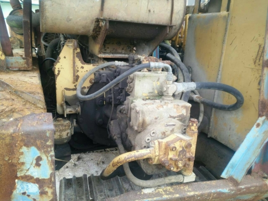 ขายด่วน KOMATSU PC120-3 สภาพพร้อมใช้งาน เครื่องปั้มดี โซ่บ๊ชแตก เอกสารสัญญาซื้อขาย