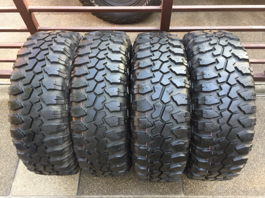 ยาง Mud Maxxis 30 9.5 R15 ปลายปี11 ดอกเต็ม ไม่มีปะ ราคาไม่แพง