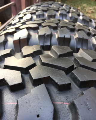 ยาง Mud Maxxis 30 9.5 R15 ปลายปี11 ดอกเต็ม ไม่มีปะ ราคาไม่แพง