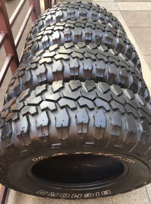 ยาง Mud Maxxis 30 9.5 R15 ปลายปี11 ดอกเต็ม ไม่มีปะ ราคาไม่แพง