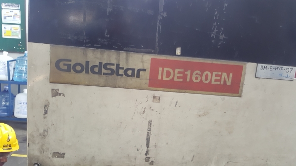 ขายเครื่องฉีดพลาสติกขนาด 160 ตัน ของโกด์ลสตาร์เกาหลี 160,000 บาท