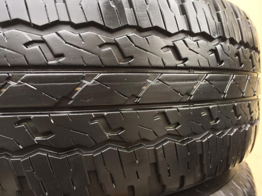 ขายยาง BRIDGESTONE DUELER A/T 693III 265-65-17 ปี15 ดอกเต็ม ไม่มีตำหนิ ไม่มีปะ ชุดละ 6,900 บาท