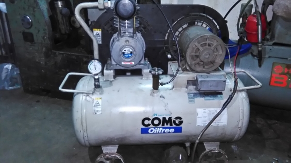 **ขายถูกๆ ปั้มลมมือสองจากญี่ปุ่น** Iwata 1แรง ถัง 50 ลิตร ทดสอบเรียบร้อย ทุกระบบทำงานได้ดีมากๆ นิ่งๆเงียบๆพร้อมใช้งานครับ