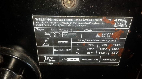 ขายครับขาย ตู้เชื่อม mig co2 273a ยี่ห้อ wim ระบบ คอร์ย ไฟ 380V ผลิตในประเทศ มาเลเซีย มีระบบตัวช่วย แบบ 3 ระบบ คือ 1.continuous กดเชื่อมแบบธรรมดา 2.spot ตั่งเวลาในการกดเชื่อม แต่ละครั้ง ถึงเวลาที่ตั้ง ก็จะตัดเอง 3.stitch จ่ายไฟเชื่อม สลับหยุด ตามเวลาที่ตั