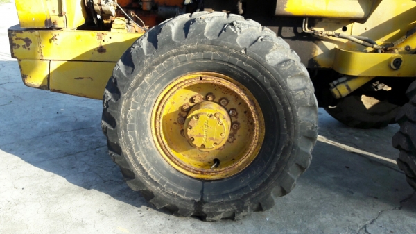 รถตัก KOMATSU PAYOADER รุ่น JH30B MODEL JH30B