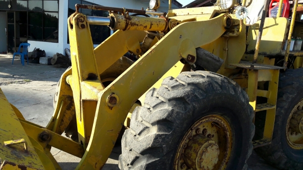 รถตัก KOMATSU PAYOADER รุ่น JH30B MODEL JH30B