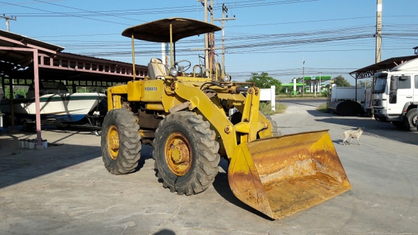รถตัก KOMATSU PAYOADER รุ่น JH30B MODEL JH30B