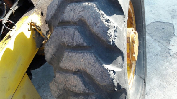 รถตัก KOMATSU PAYOADER รุ่น JH30B MODEL JH30B