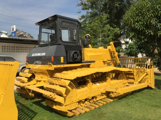 แทรคเตอร์ใหม่ D6 ทั้งเกียร์ทอคและเกียร์ตัด