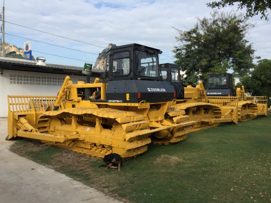 แทรคเตอร์ใหม่ D6 ทั้งเกียร์ทอคและเกียร์ตัด