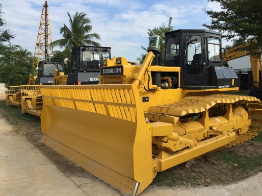 แทรคเตอร์ใหม่ D6 ทั้งเกียร์ทอคและเกียร์ตัด