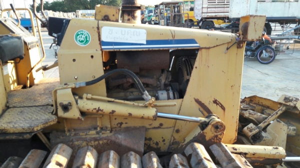 รถแทรกเตอร์ KOMATSU D20P6 4สูบ รุ่น 4D95s MODELD20P6