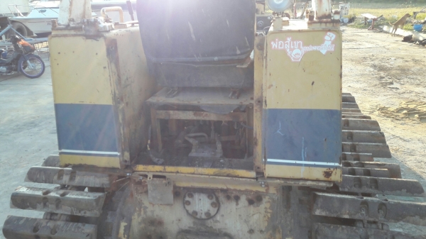 รถแทรกเตอร์ KOMATSU D20P6 4สูบ รุ่น 4D95s MODELD20P6