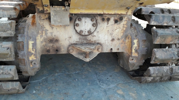 รถแทรกเตอร์ KOMATSU D20P6 4สูบ รุ่น 4D95s MODELD20P6