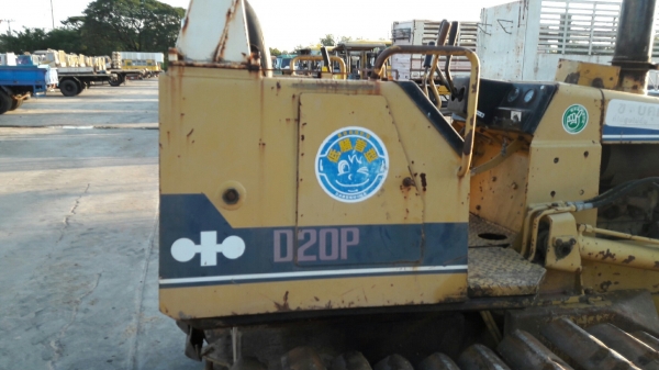 รถแทรกเตอร์ KOMATSU D20P6 4สูบ รุ่น 4D95s MODELD20P6