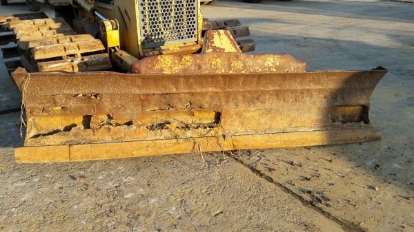 รถแทรกเตอร์ KOMATSU D20P6 4สูบ รุ่น 4D95s MODELD20P6