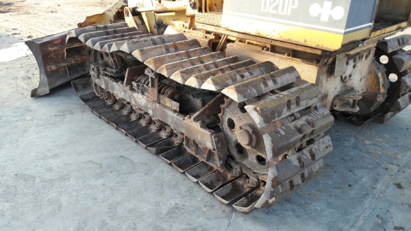 รถแทรกเตอร์ KOMATSU D20P6 4สูบ รุ่น 4D95s MODELD20P6