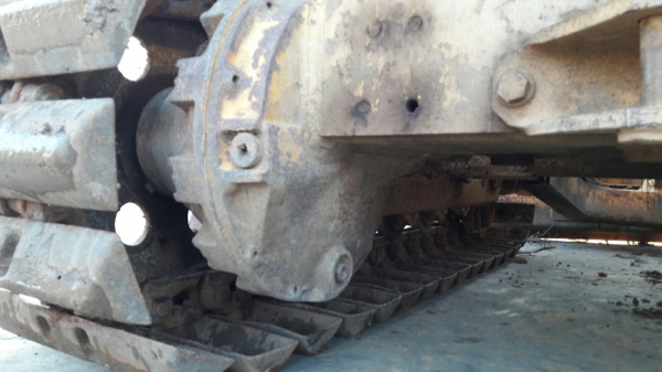 รถแทรกเตอร์ KOMATSU D20P6 4สูบ รุ่น 4D95s MODELD20P6