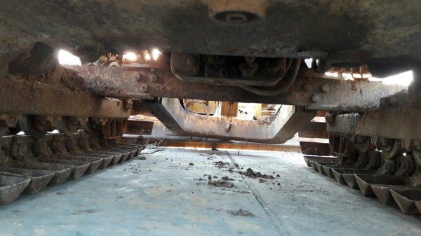 รถแทรกเตอร์ KOMATSU D20P6 4สูบ รุ่น 4D95s MODELD20P6