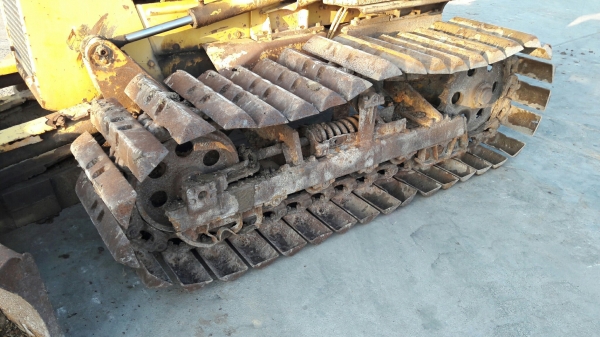 รถแทรกเตอร์ KOMATSU D20P6 4สูบ รุ่น 4D95s MODELD20P6