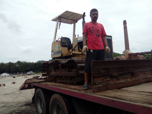 รถแทรกเตอร์ KOMATSU D20P6 4สูบ รุ่น 4D95s MODELD20P6