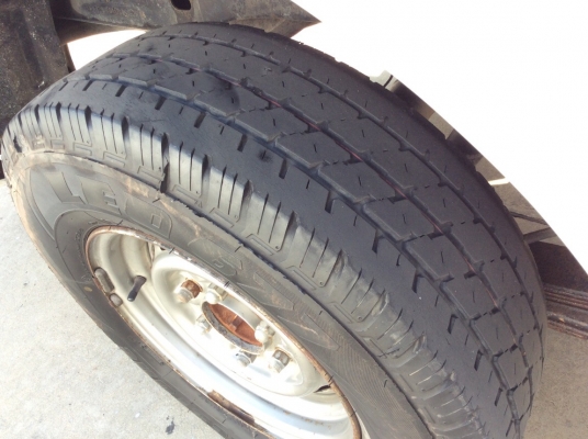 ขายรถกระบะ มิตซูสตาด้าตอนเดียว มือเดียวป้ายแดง ปี99 เครื่องดีเซล2.5 4D56T เกียร์ธรรมดา เพาเวอร์ เบาะหนัง แอร์เย็นหนาว หลังคาพร้อม เสริมแหนบ ตัวถังหน้า-หลังเดิมไม่มีชน ห้องเครื่องเดิม กันความร้อนเดิม ลอนกะบะสวยเดิม ยางใหม่ๆ4เส้น เครื่องแน่นๆไม่มีไอ เกียร์แ