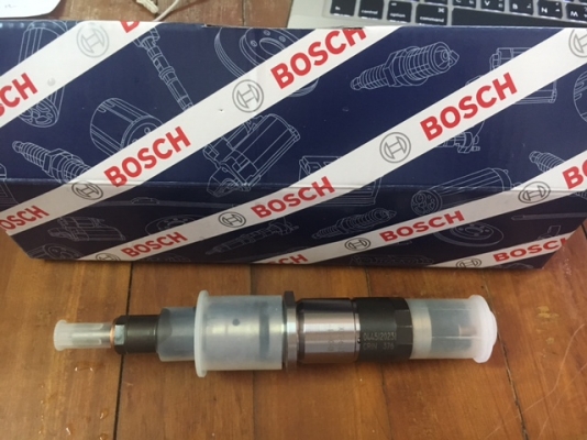 หัวฉีดคอมมอนเรลโคมัตซุ pc200 รุ่น8