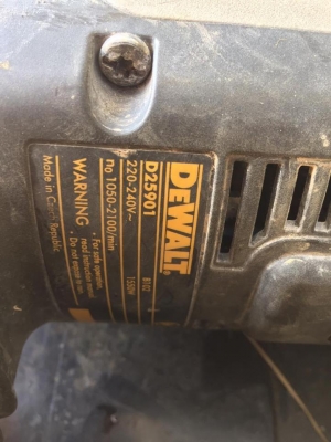 ขายสกัดไฟฟ้า DEWALT 25901K มือสองสภาพสวยงามครับ ขายสกัดไฟฟ้า DEWALT 25901K มือสองสภาพสวยงามครับ