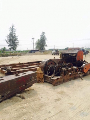 ขายลูกตุ้มปั้นจั่น085-7666984  4.2 - 5.5 ตัน