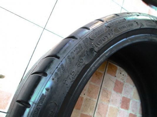 ยาง MICHELIN SUPERSPORT 275-30-19 ปี14 ดอกท่วม (1คู่)