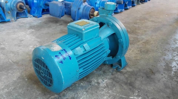 ** ของใหม่!! ** ปั้มน้ำแรงดันใบพัดทองเหลืองอิตาลี่ CALPEDA Made in ITALY 4 HP 380V ** ของใหม่!! ** ปั้มน้ำแรงดันใบพัดทองเหลืองอิตาลี่ CALPEDA Made in ITALY 4 HP 380V