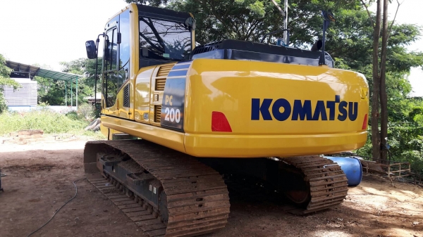 ขายด่วน!! Komatsu PC200-8MO ไมล์ 8,000 เอกสารเล่มทะเบียน
