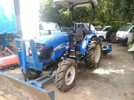 ขาย 420,000 นิวฮอนแลนด์ TC48R 2เพลา ปี 57