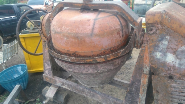 ขายด่วน โม่ปูนไม่มีไดนาโม เพียง 9000 บาทเท่านั้น