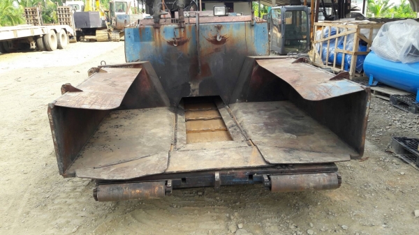 ขายรถปูยาง  MITSUBLSHI ขนาด 2-4 เมตร  เก่าจากนอก มีเอกสาร  พร้อมใช้งาน ขายราคา 135,000 บาท